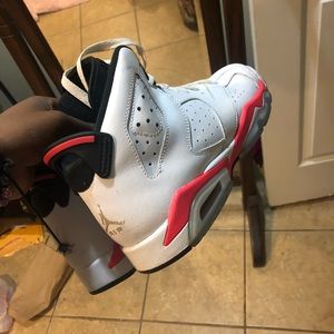 Jordan 6s size 7y